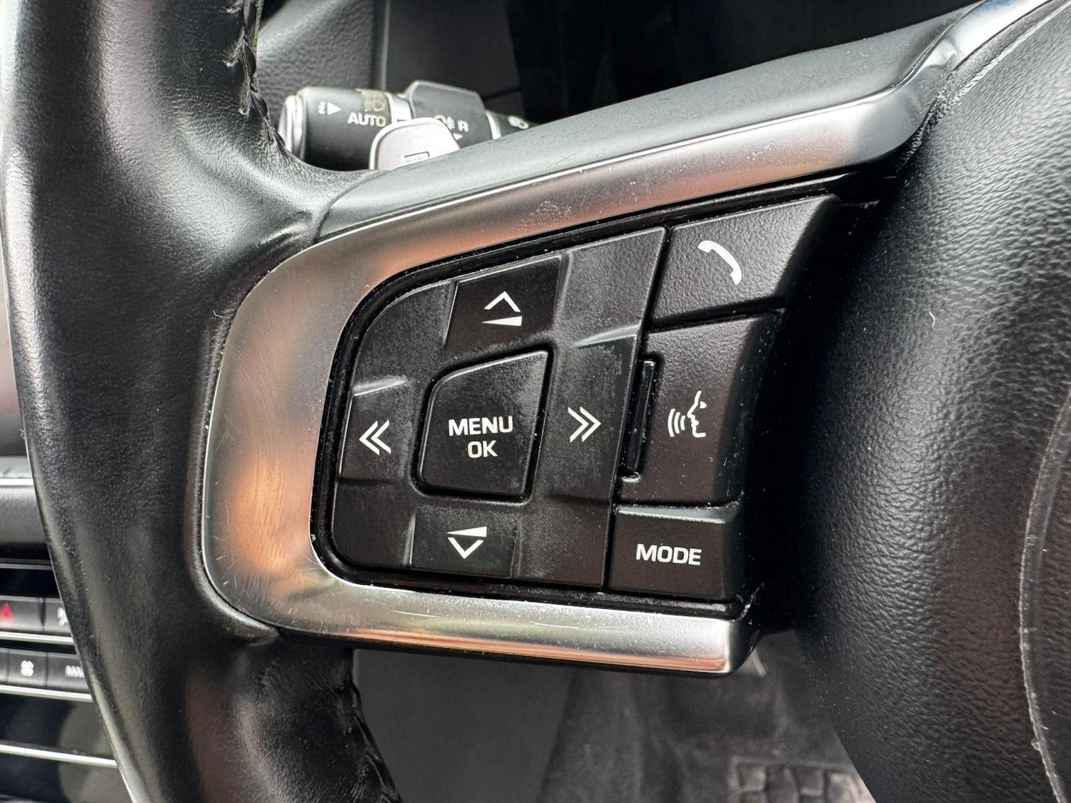 Used Jaguar XF 2018 for sale - 76989630: Photo 28