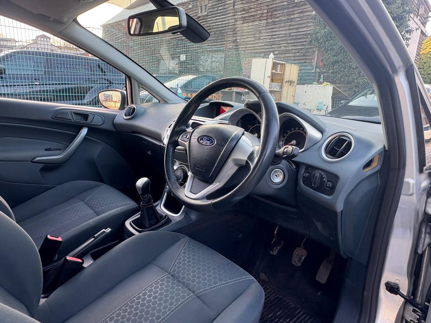 Used Ford Fiesta 2011 for sale - 77670361: Photo 12