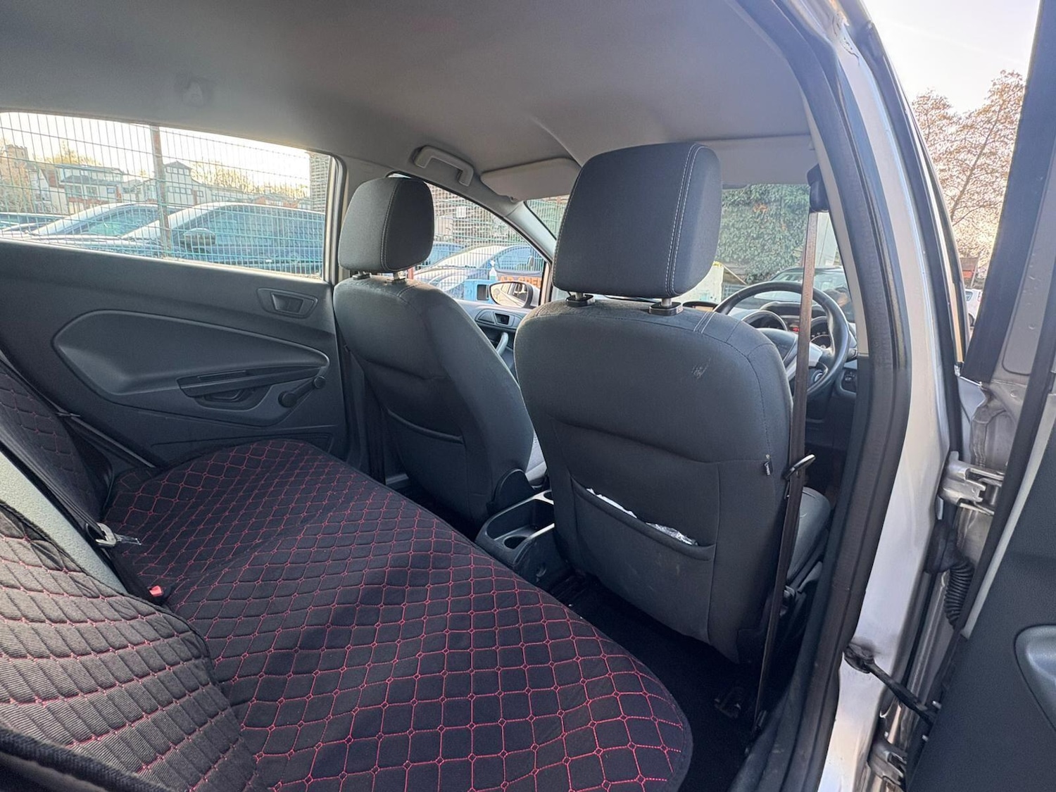 Used Ford Fiesta 2011 for sale - 77670361: Photo 15