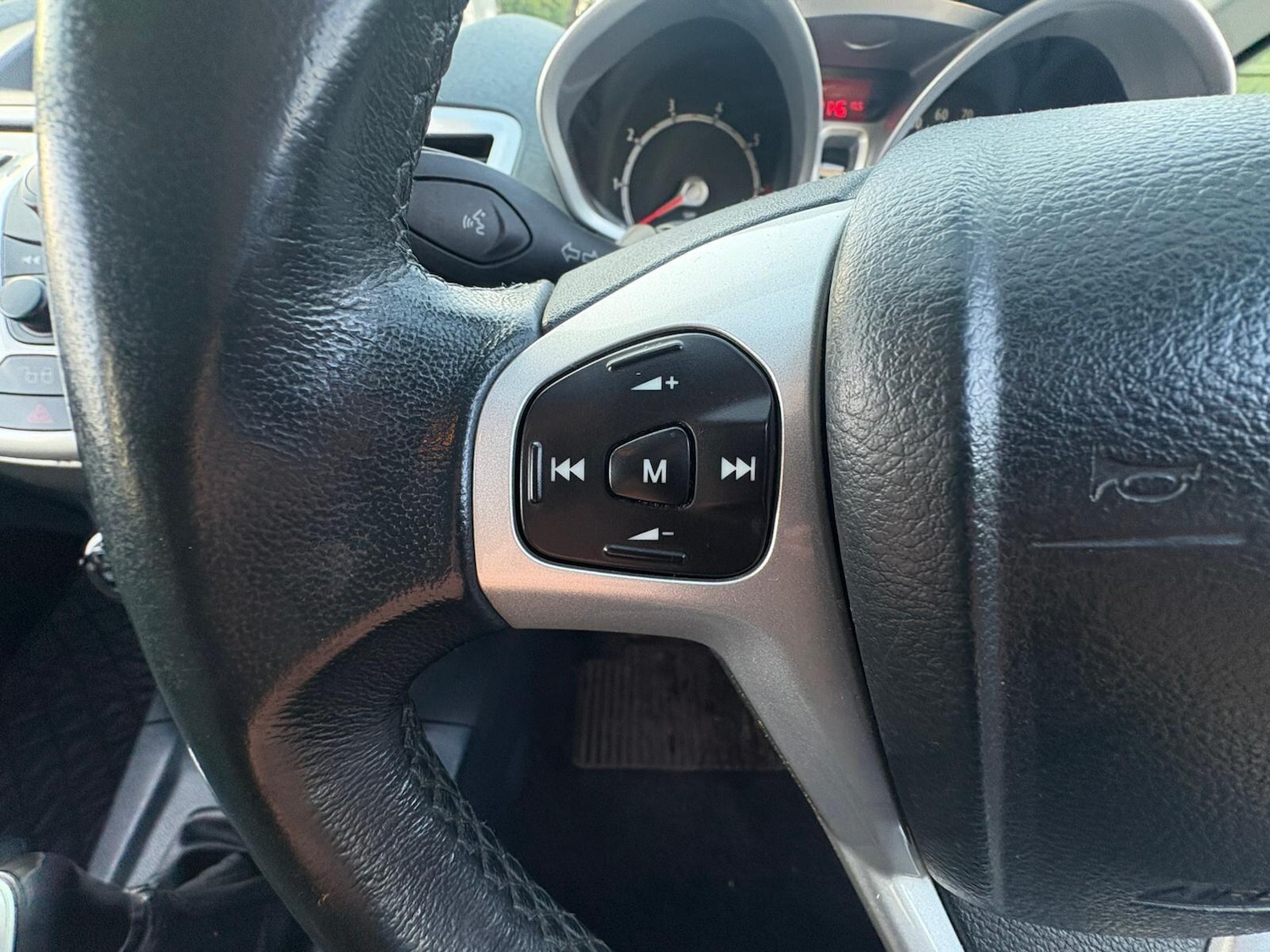 Used Ford Fiesta 2011 for sale - 77670361: Photo 22