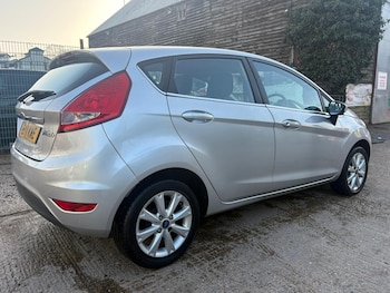 Used Ford Fiesta 2011 for sale - 77670361: Photo