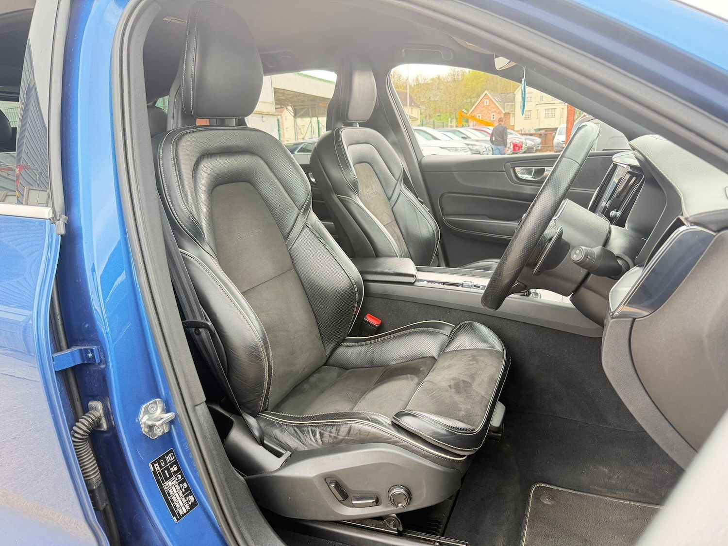 Used Volvo XC60 2018 for sale - 78100237: Photo 14