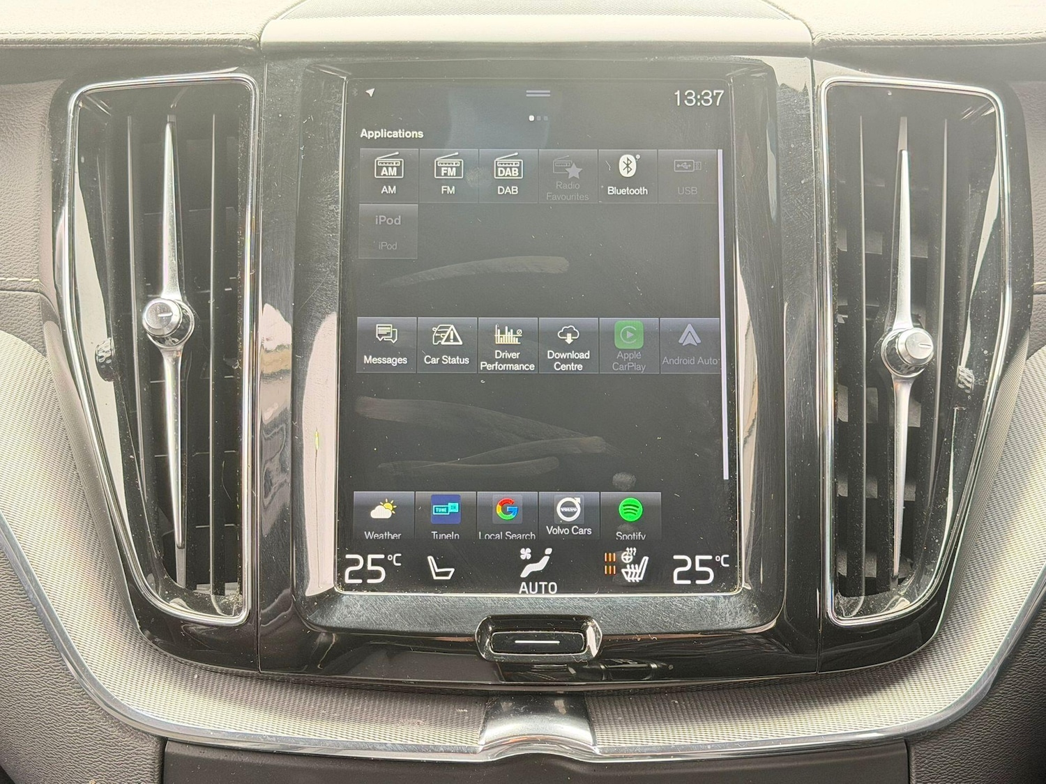 Used Volvo XC60 2018 for sale - 78100237: Photo 27