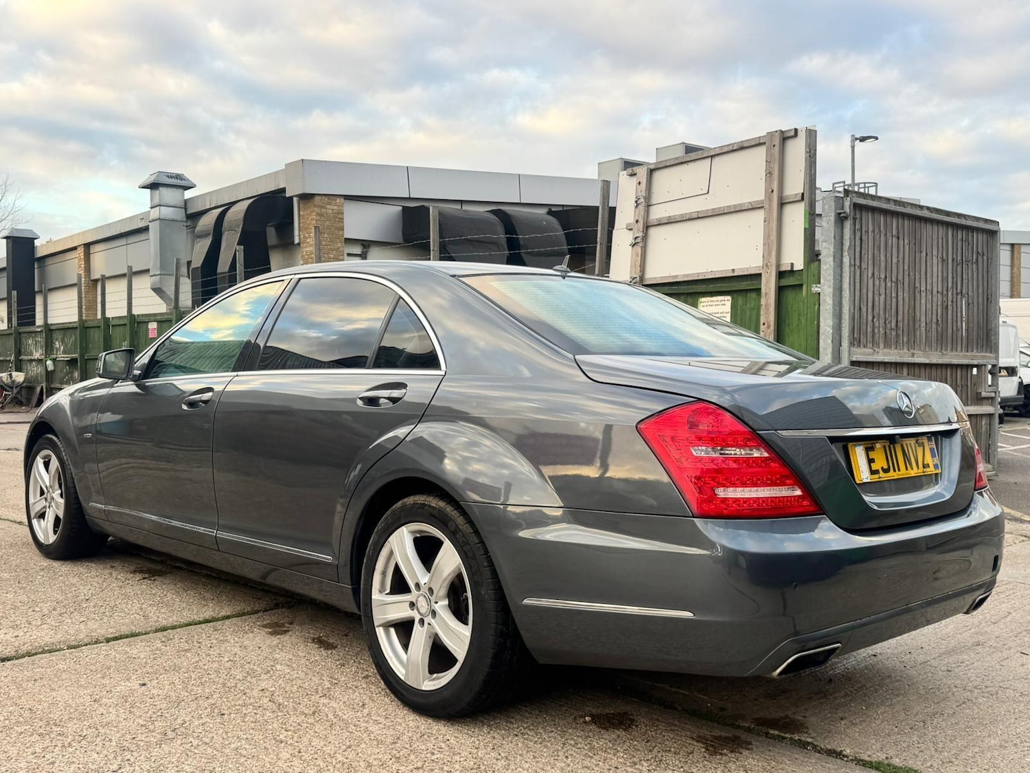 Used Mercedes-Benz S Class 2011 for sale - 76620611: Photo 5