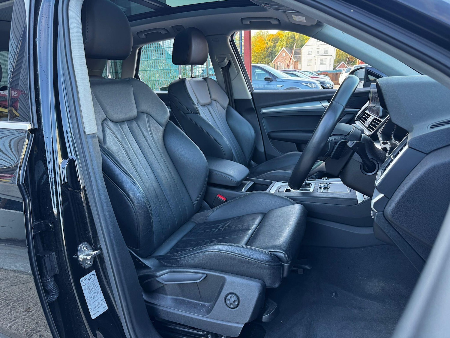 Used Audi Q5 2019 for sale - 76989633: Photo 15