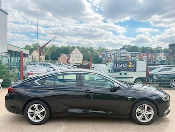 Used Vauxhall Insignia 2018 for sale - 79201525: Photo