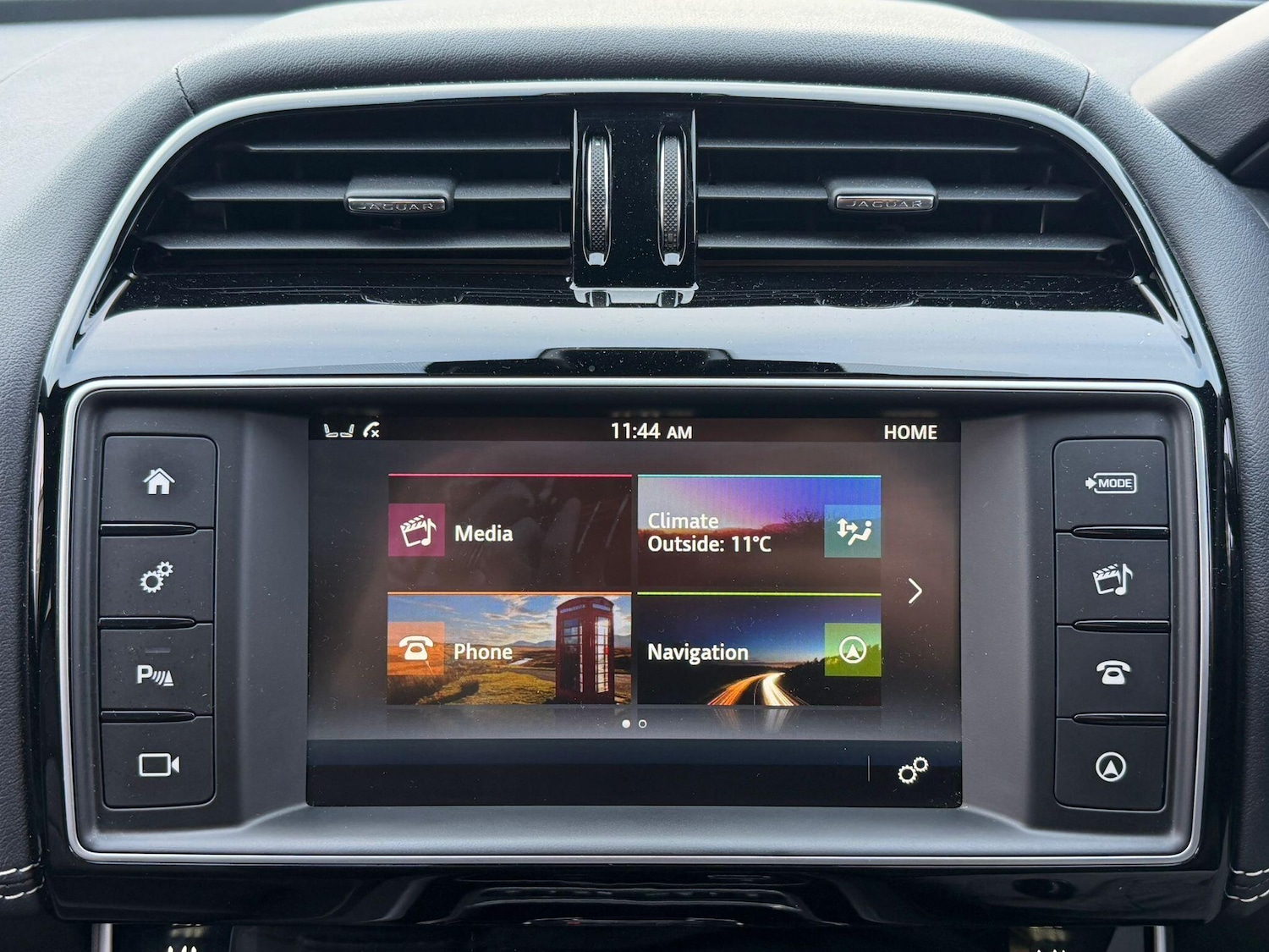 Used Jaguar XE for sale - 76728460: Photo 30