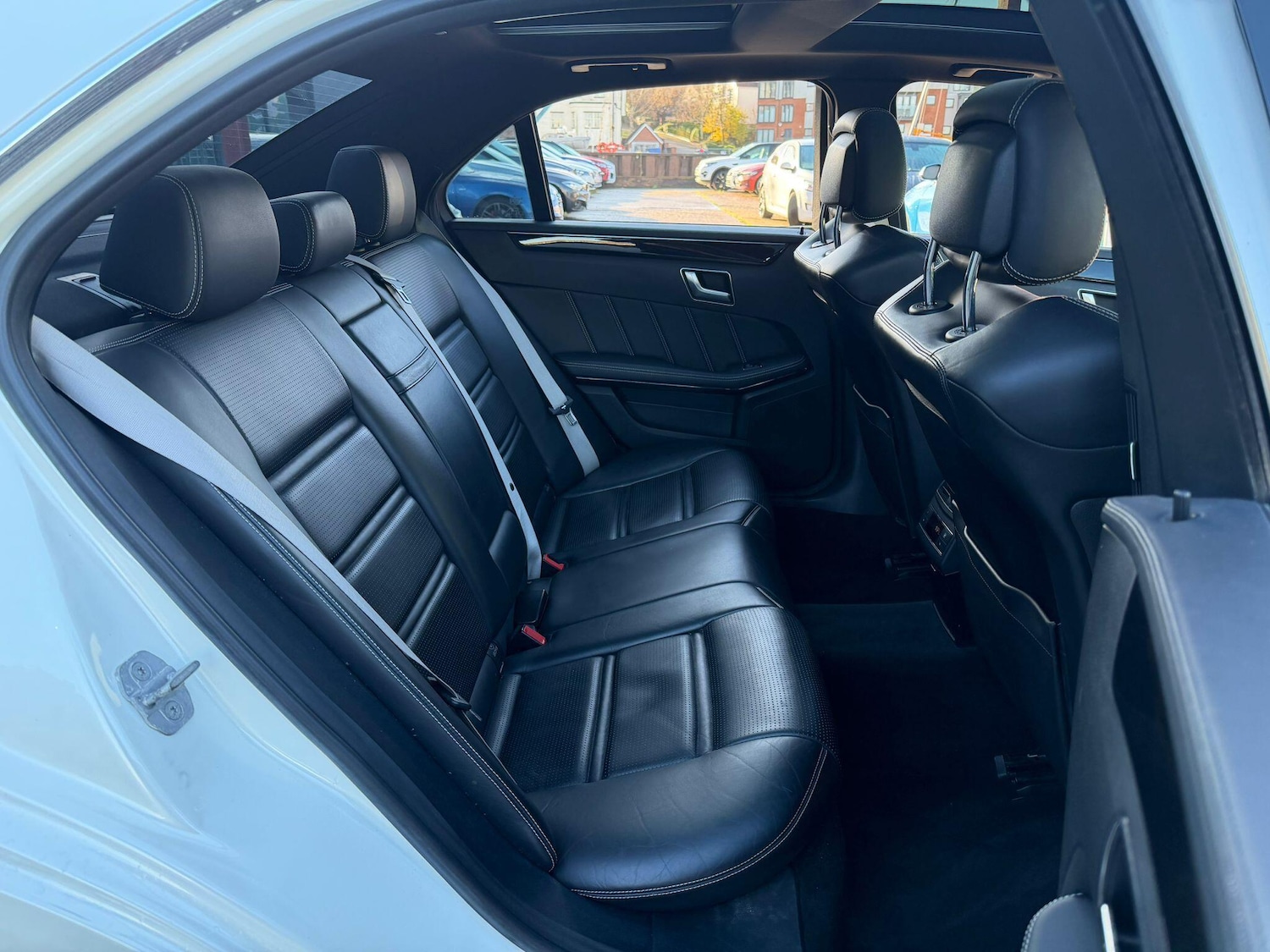 Used Mercedes-Benz E Class 2014 for sale - 77057161: Photo 16