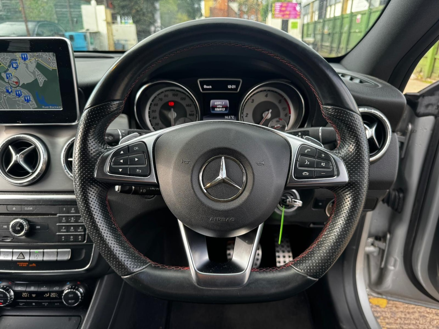 Used Mercedes-Benz CLA 2015 for sale - 76899332: Photo 24