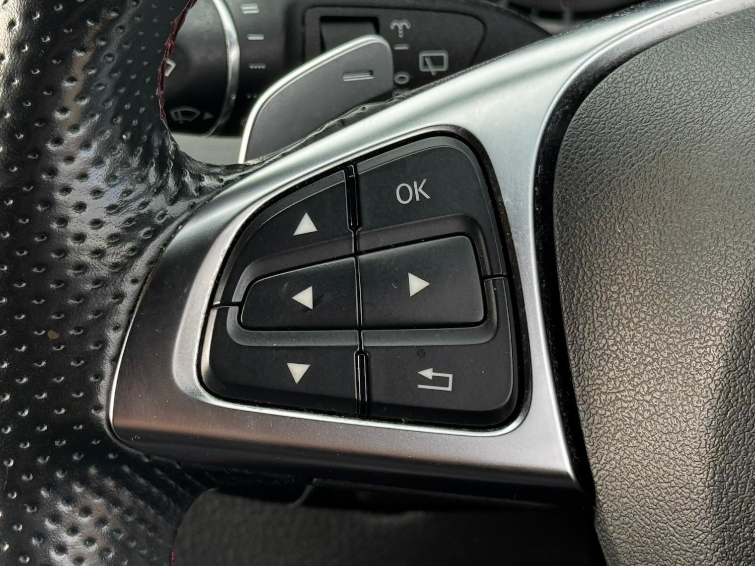 Used Mercedes-Benz CLA 2015 for sale - 76899332: Photo 25