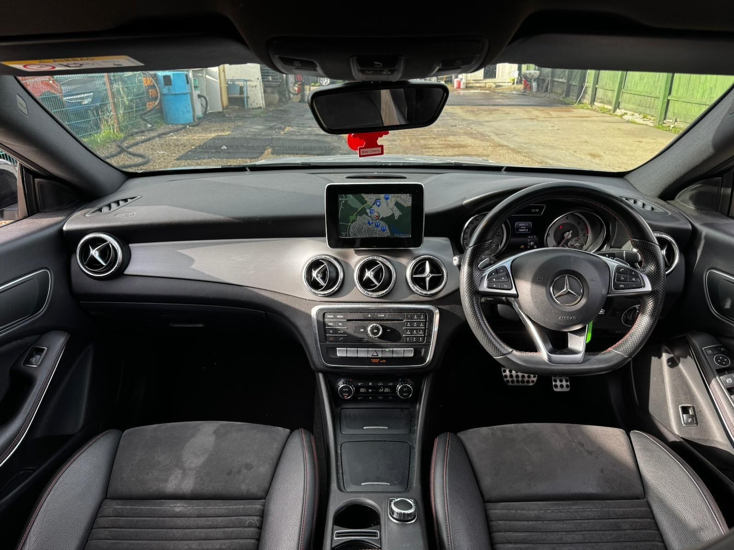 Used Mercedes-Benz CLA 2015 for sale - 76899332: Photo 7