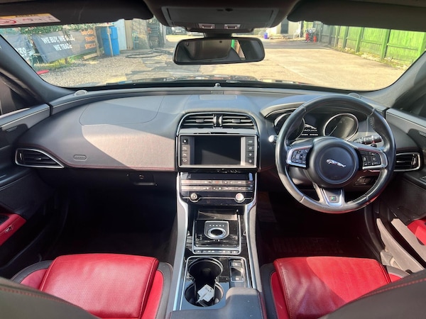 Used Jaguar XE 2015 for sale - 76214543: Photo 17