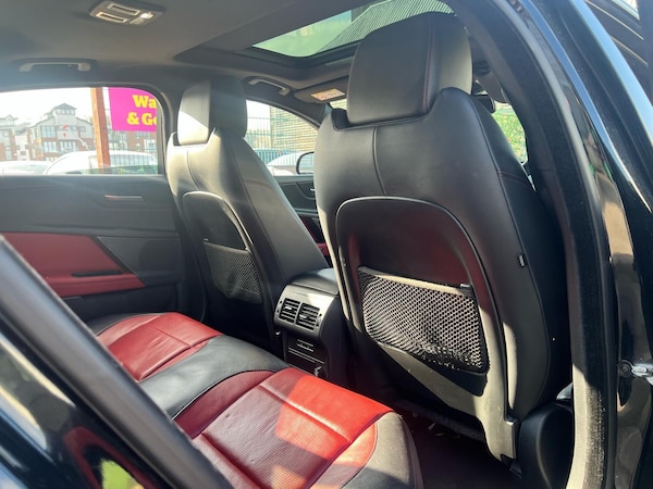 Used Jaguar XE 2015 for sale - 76214543: Photo 27