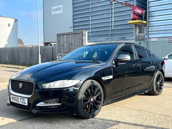 Used Jaguar XE 2015 for sale - 76214543: Photo 5