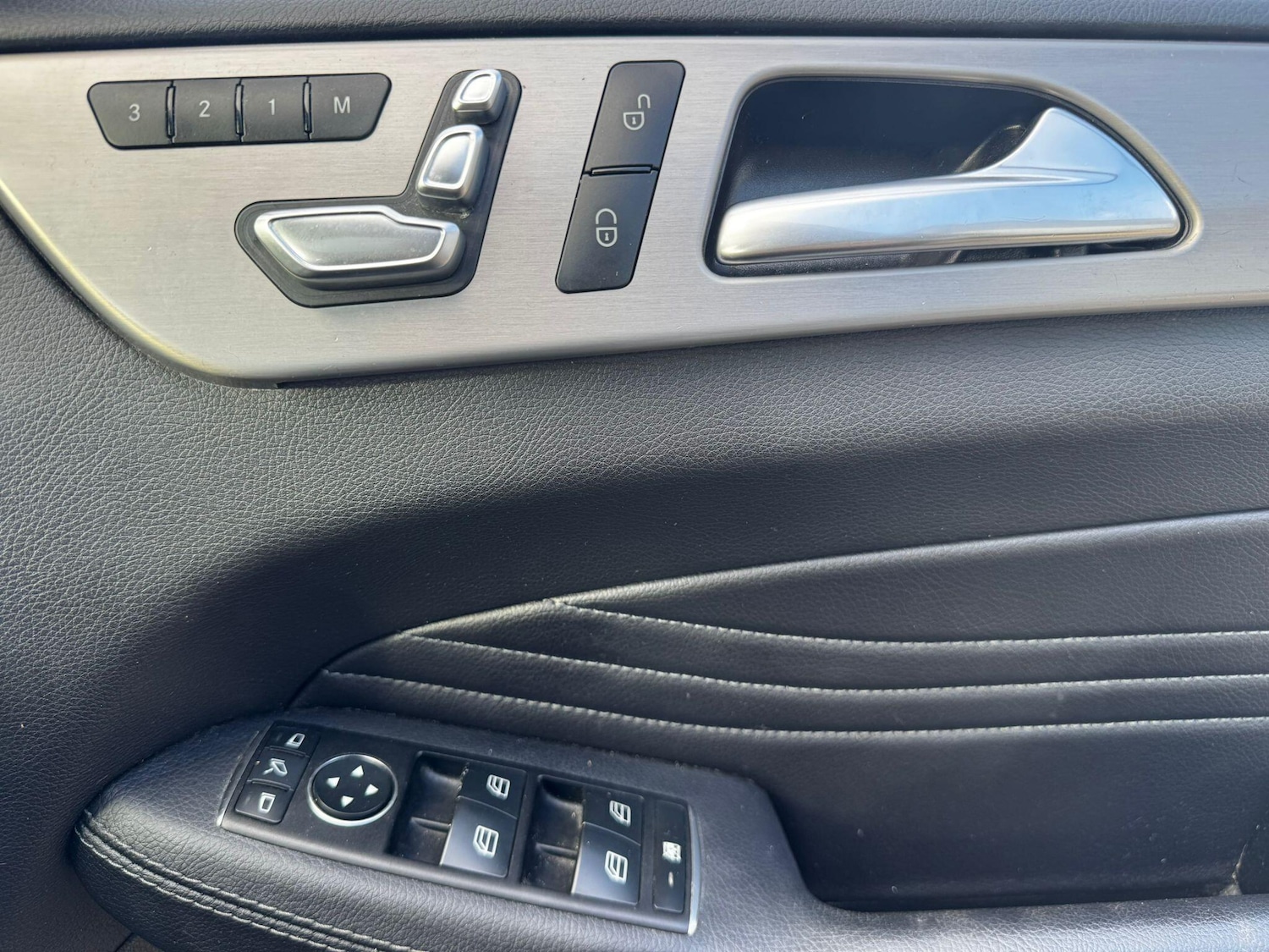 Used Mercedes-Benz GLE 2017 for sale - 76562161: Photo 30