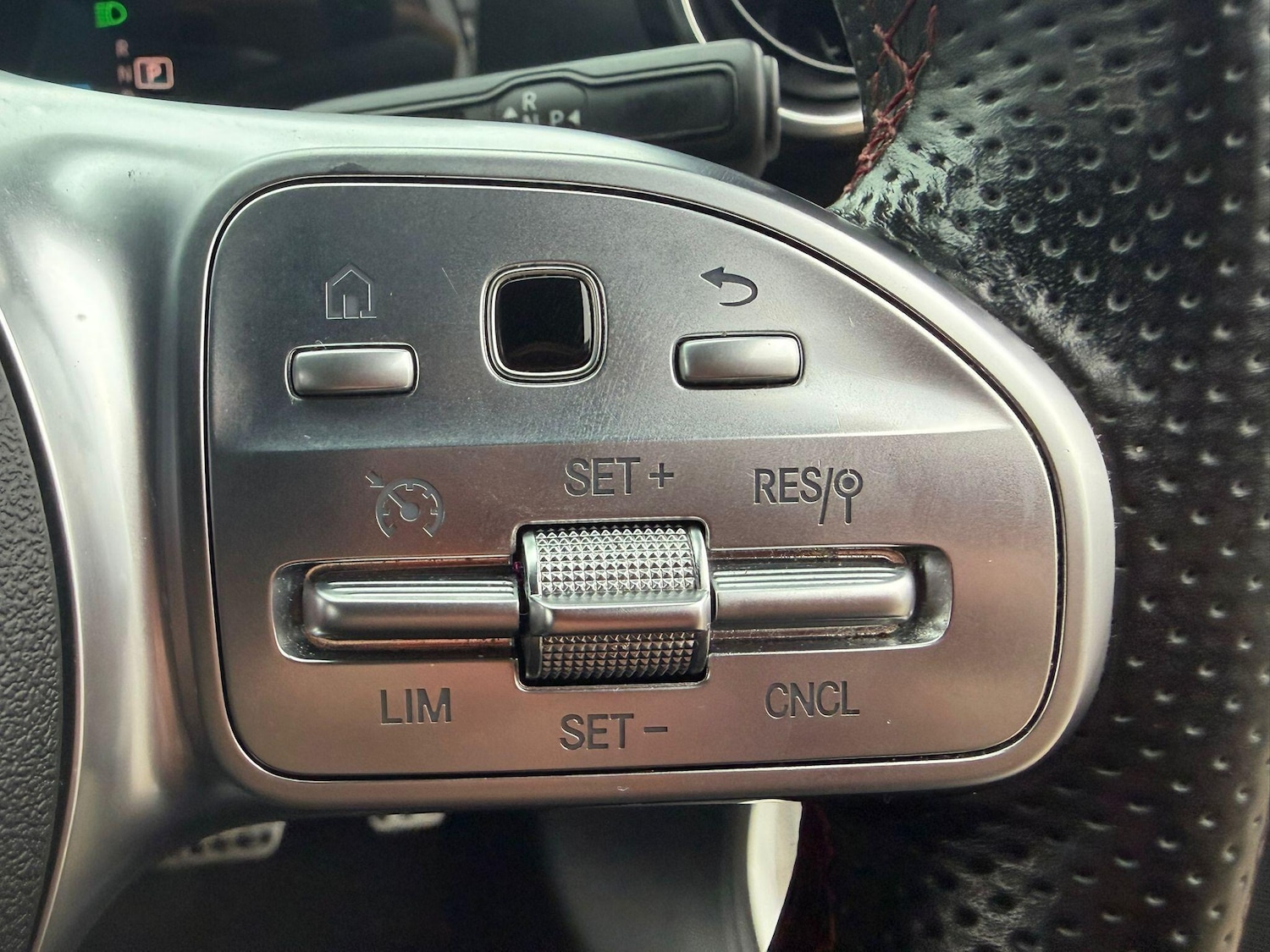 Used Mercedes-Benz A-Class 2018 for sale - 76765177: Photo 12