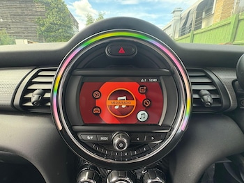 Used MINI Hatch 2018 for sale - 78601037: Photo