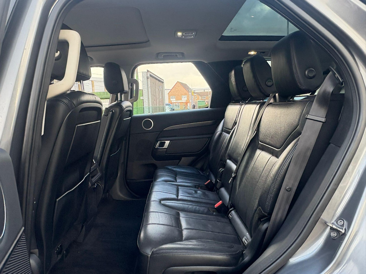 Used Land Rover Discovery 2017 for sale - 77387470: Photo 21