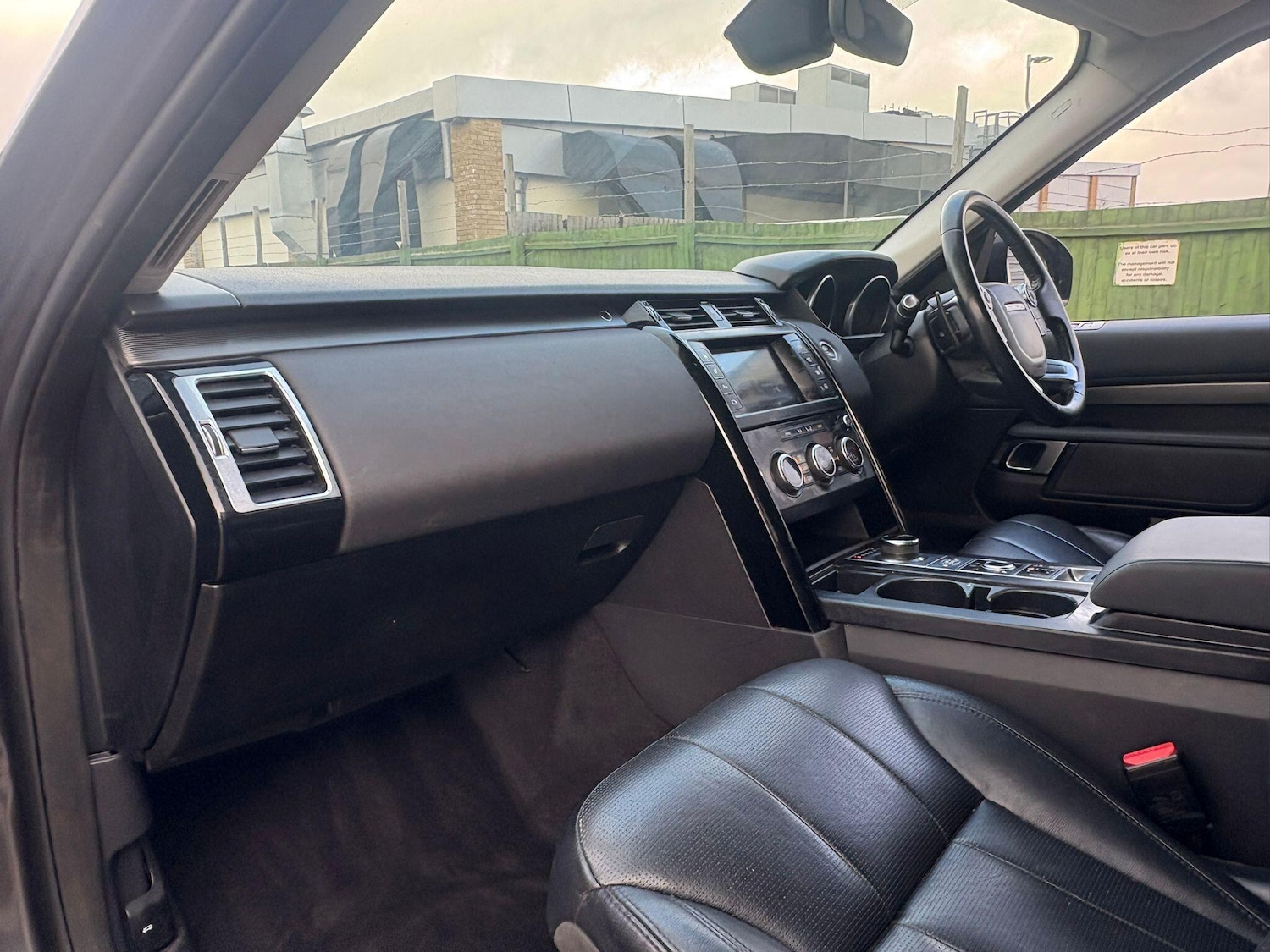 Used Land Rover Discovery 2017 for sale - 77387470: Photo 26