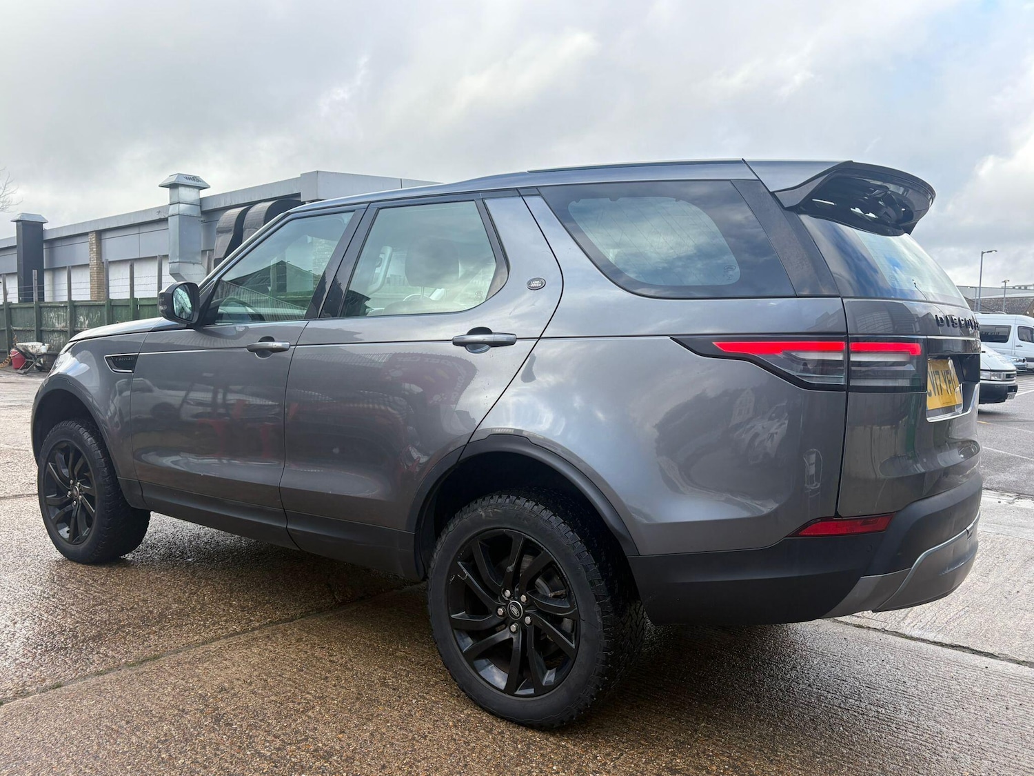Used Land Rover Discovery 2017 for sale - 77387470: Photo 8