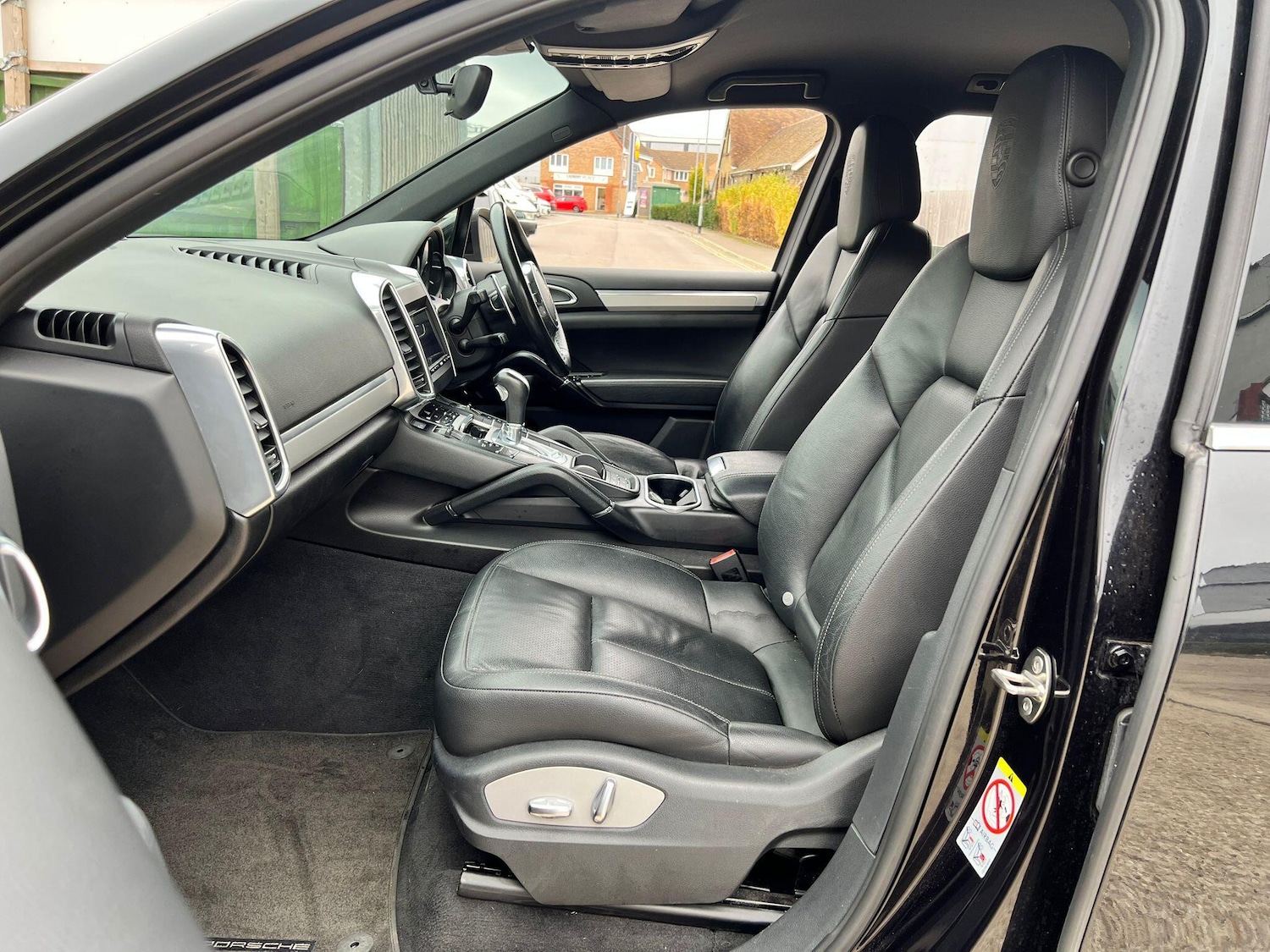 Used Porsche Cayenne 2011 for sale - 76269726: Photo 23