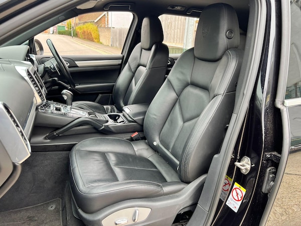 Used Porsche Cayenne 2011 for sale - 76269726: Photo 24