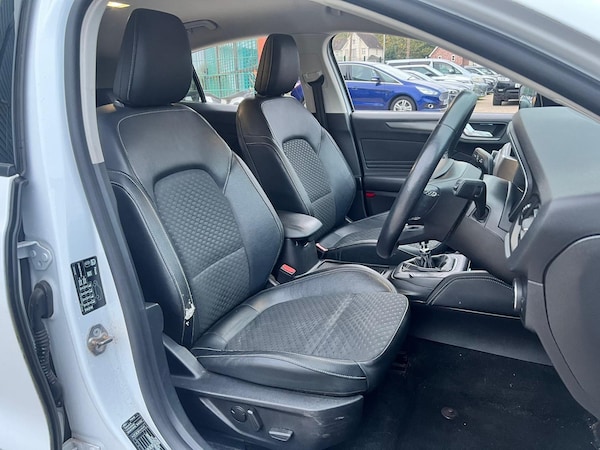 Used Ford Focus 2019 for sale - 72803584: Photo 14