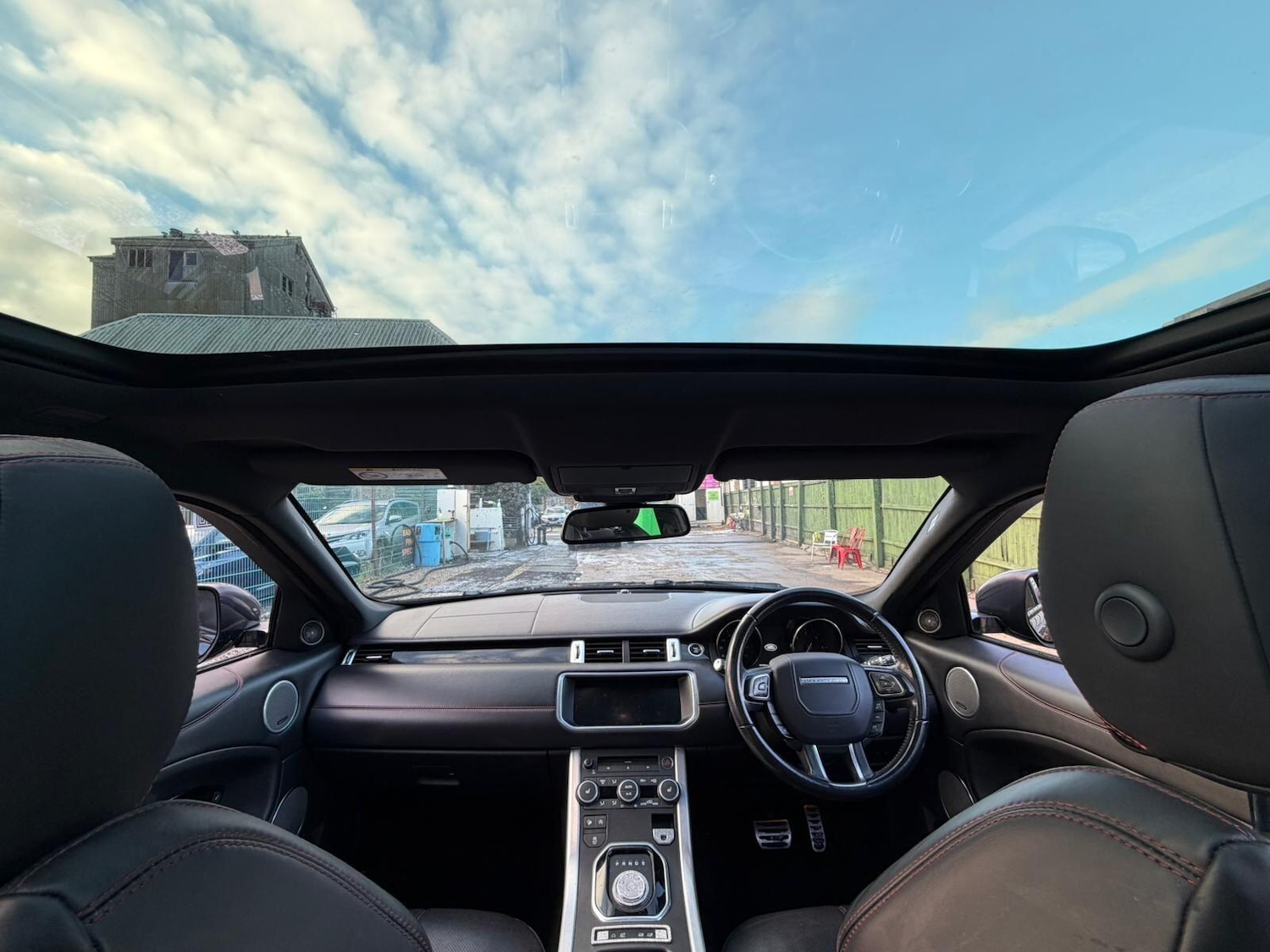 Used Land Rover Range Rover Evoque 2017 for sale - 77109018: Photo 4