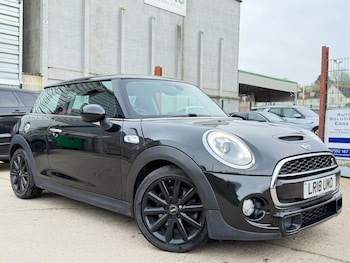 Used MINI Hatch 2018 for sale - 77883191: Photo