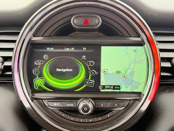 Used MINI Hatch 2018 for sale - 77883191: Photo