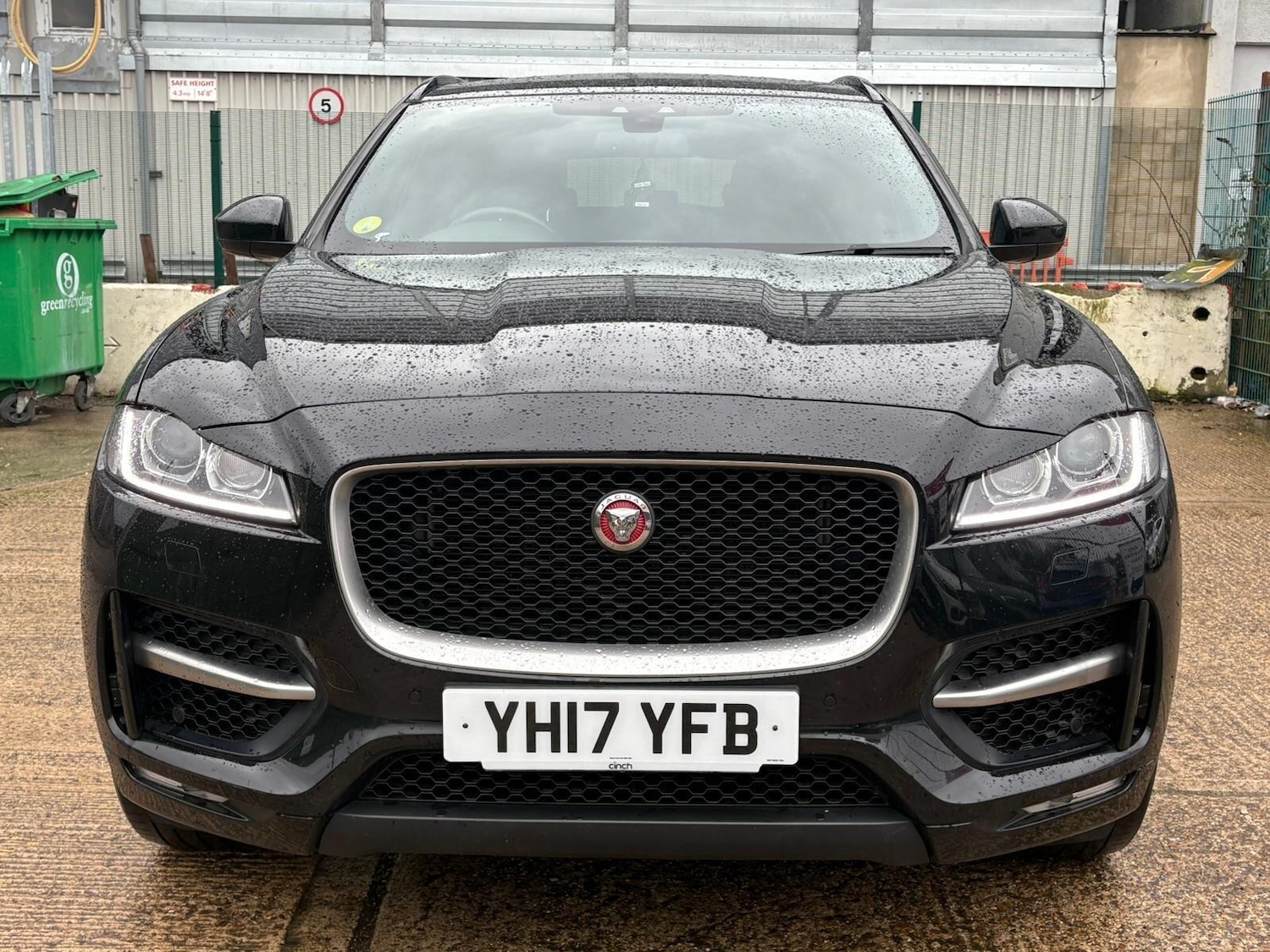Used Jaguar F-Pace 2017 for sale - 77305905: Photo 13