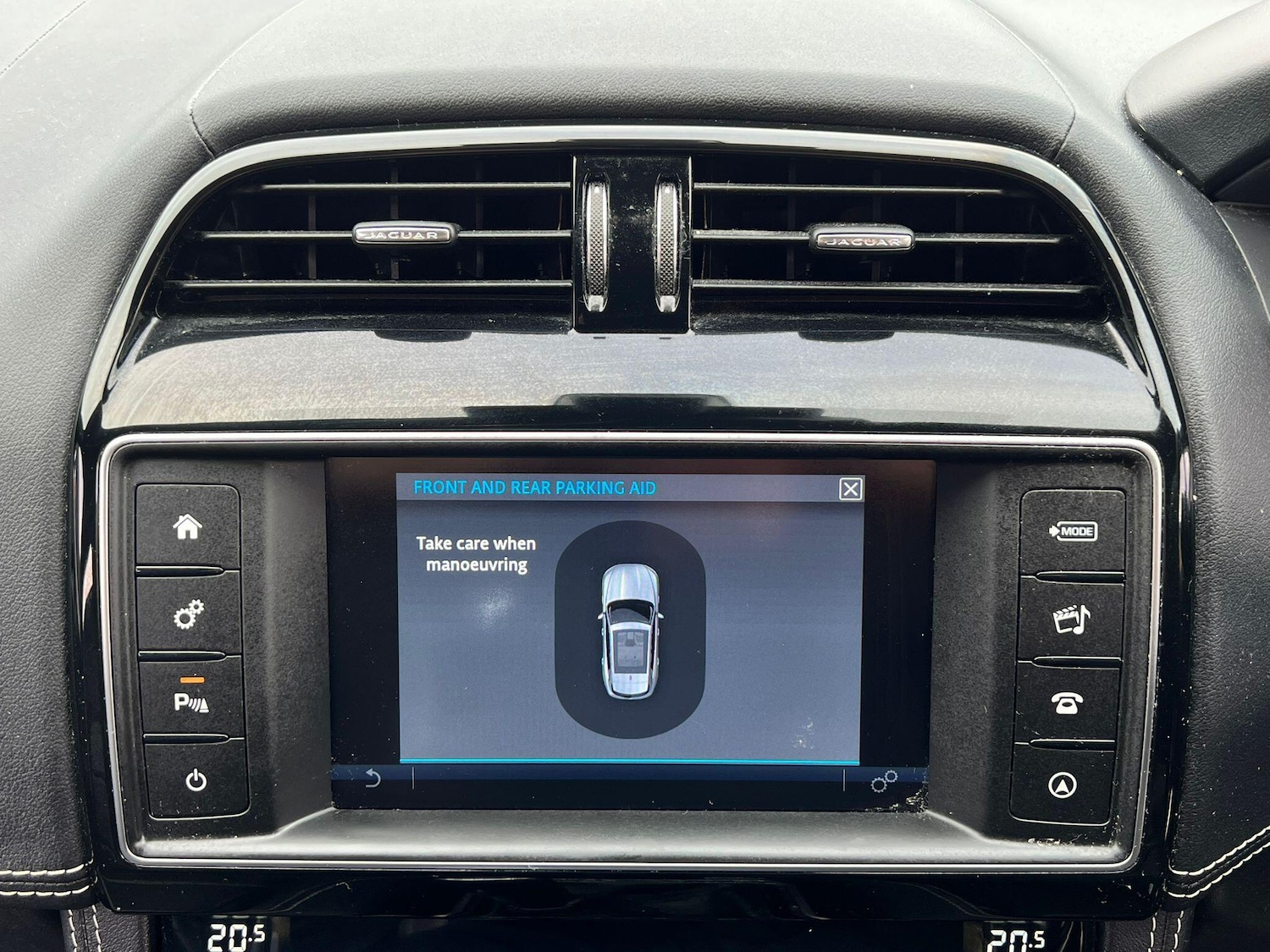 Used Jaguar F-Pace 2018 for sale - 76283564: Photo 2