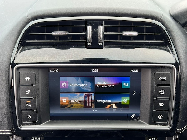 Used Jaguar F-Pace 2018 for sale - 76283564: Photo 4