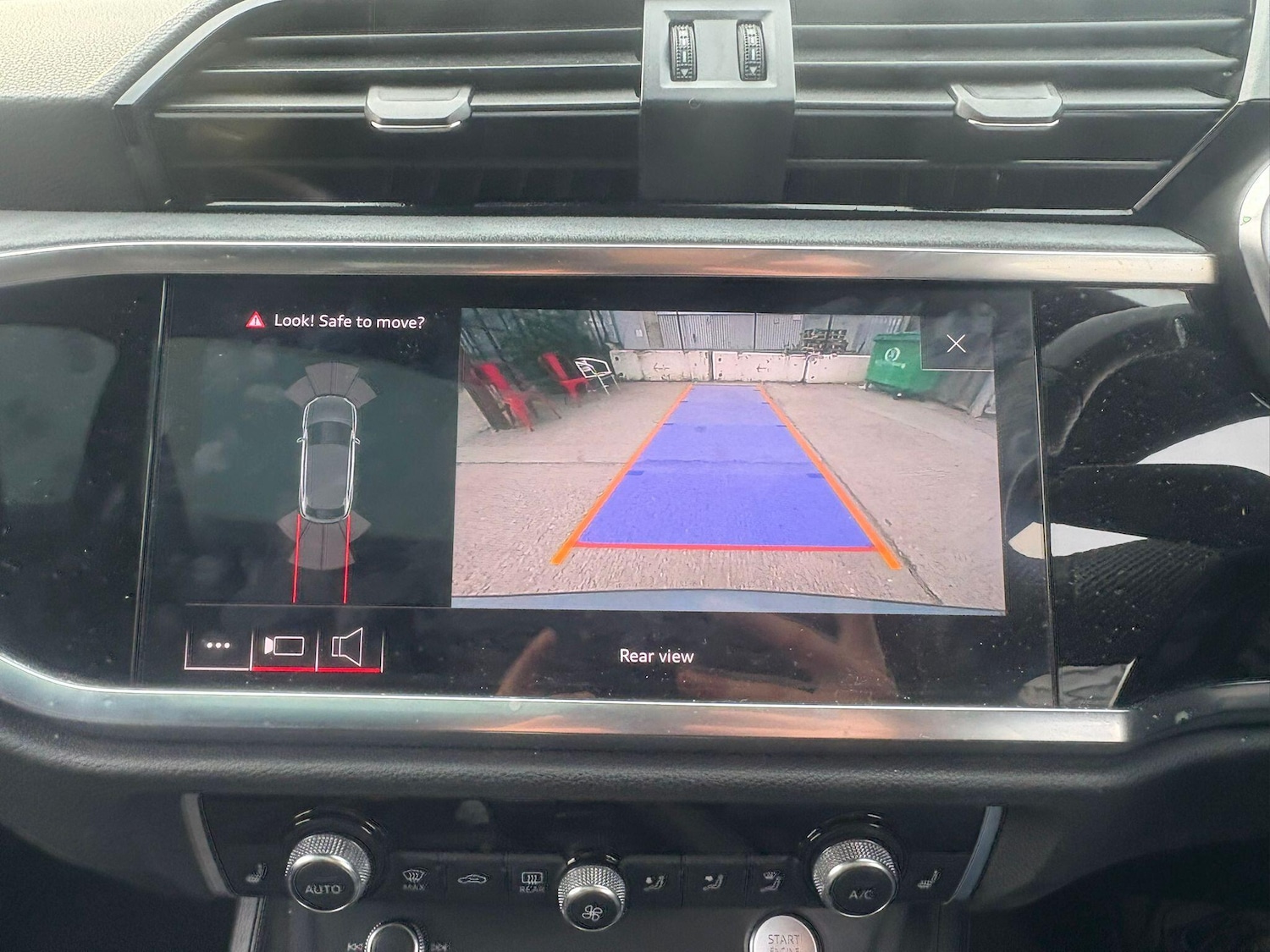 Used Audi Q3 2019 for sale - 78170188: Photo 2