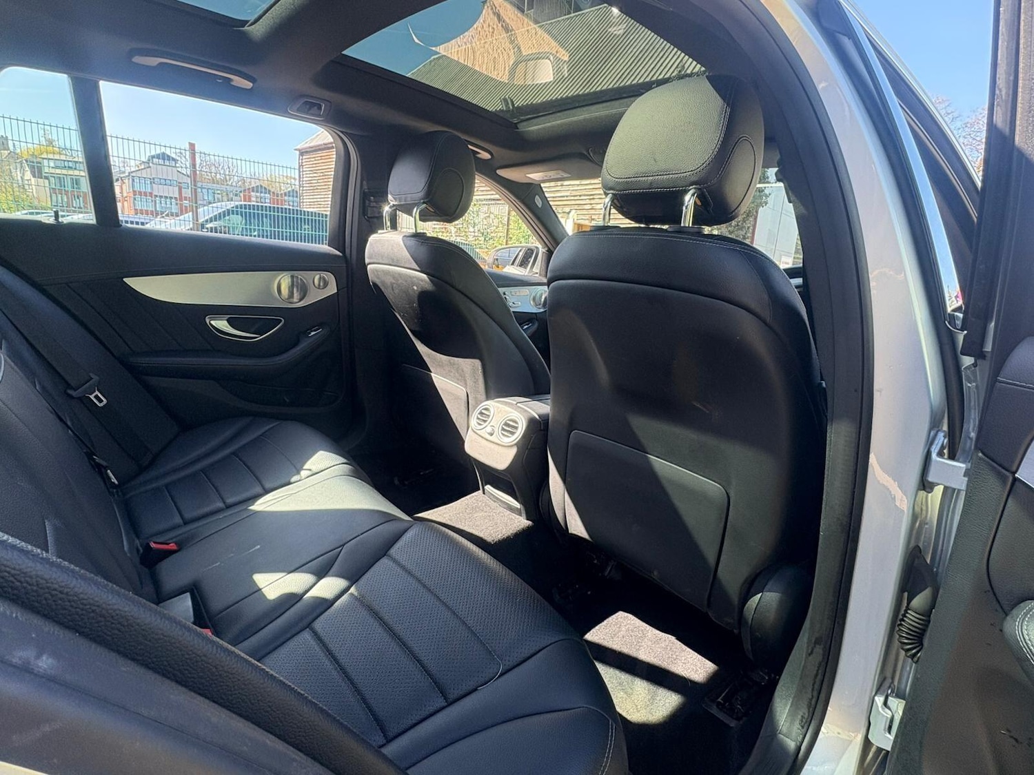 Used Mercedes-Benz C Class 2015 for sale - 78033896: Photo 18