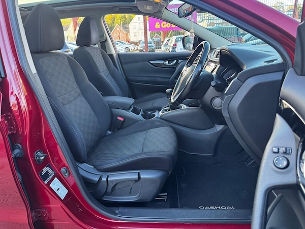 Used Nissan Qashqai 2017 for sale - 76201144: Photo 14