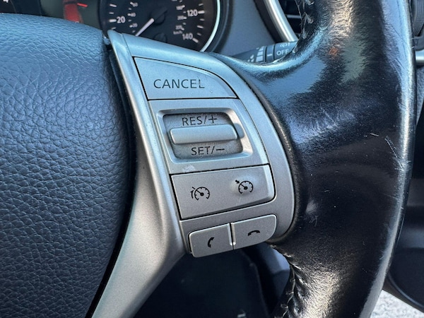 Used Nissan Qashqai 2017 for sale - 76201144: Photo 30
