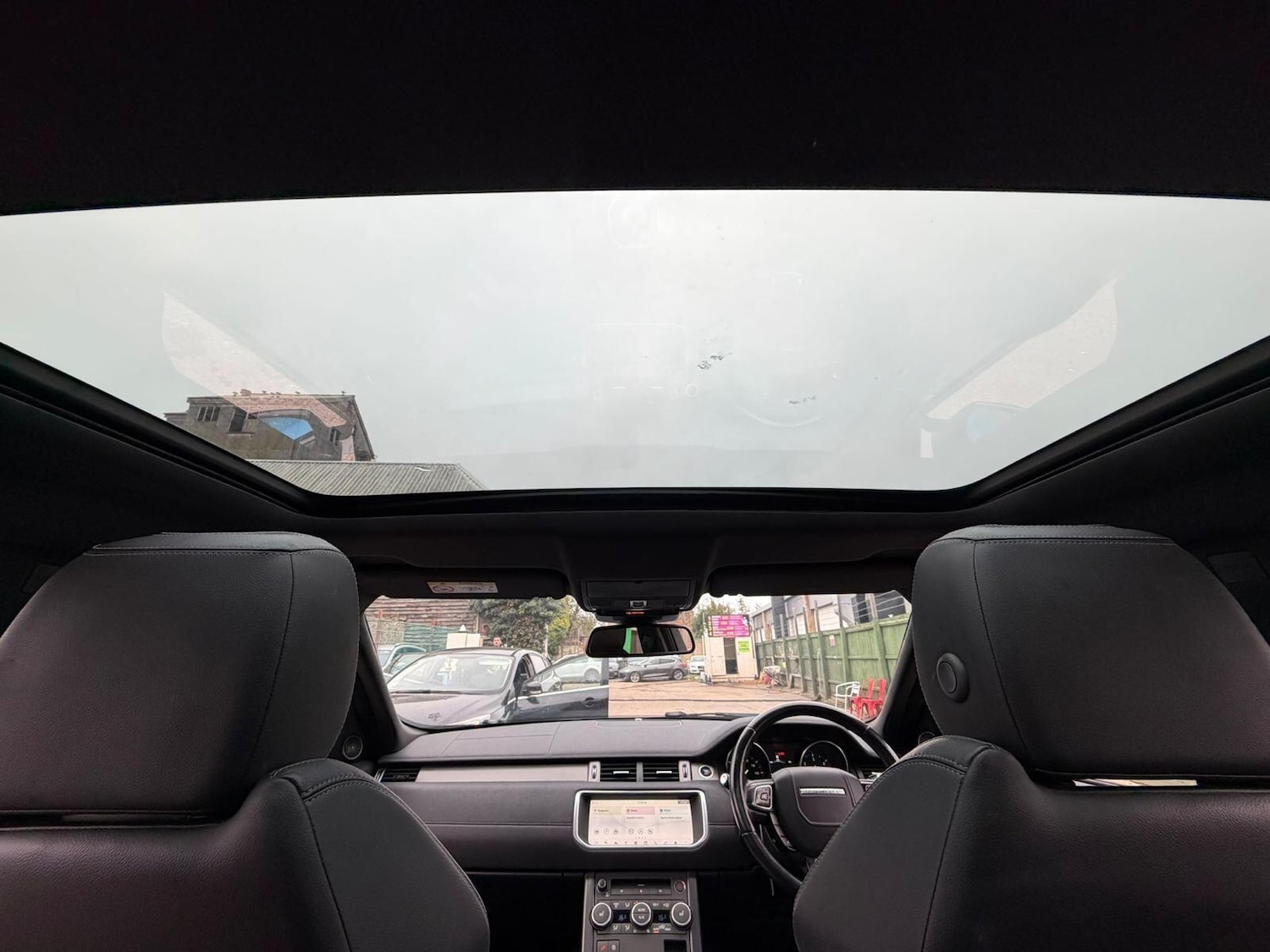 Used Land Rover Range Rover Evoque 2017 for sale - 77852840: Photo 2