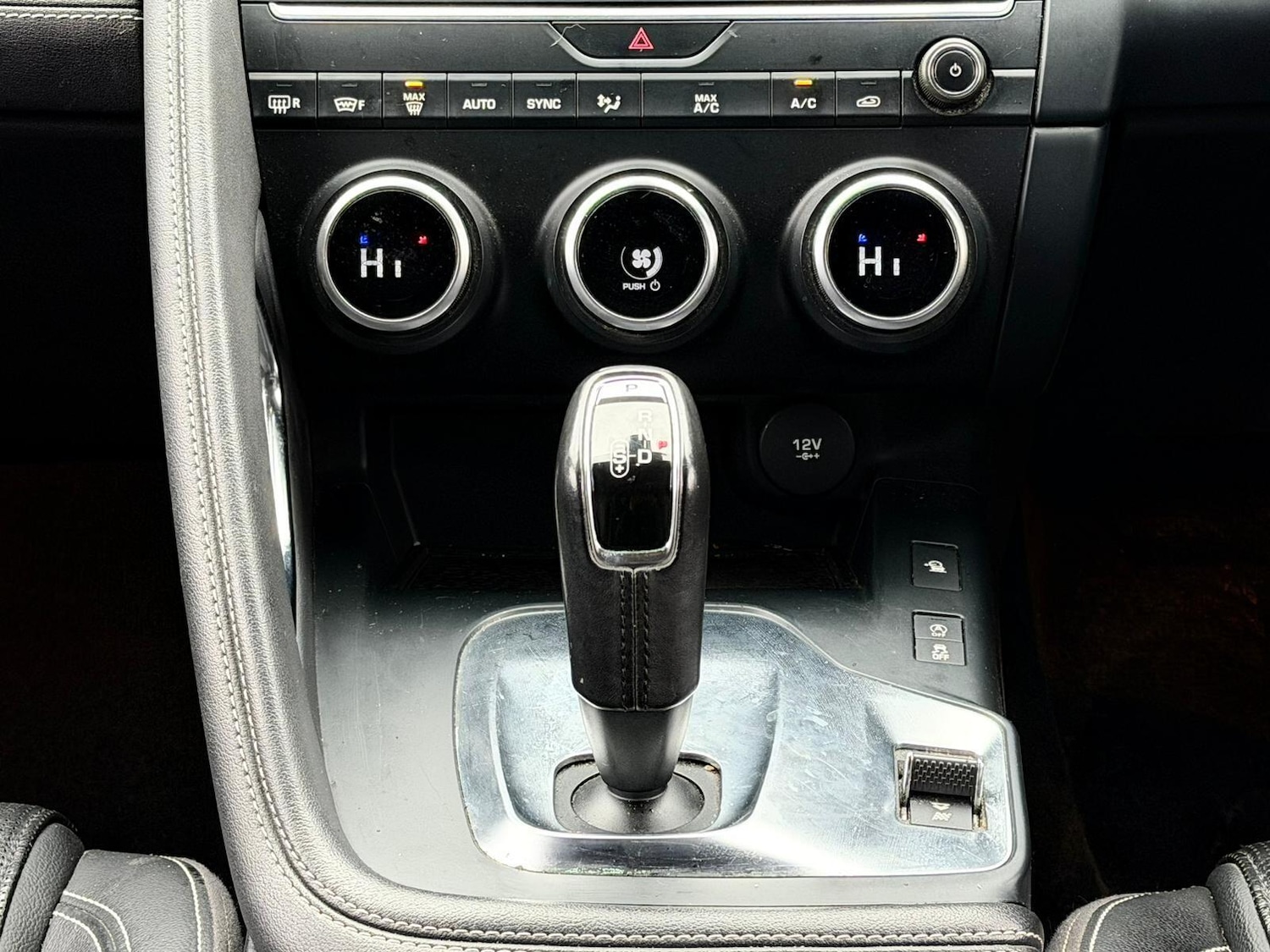 Used Jaguar E-Pace 2019 for sale - 77156069: Photo 25