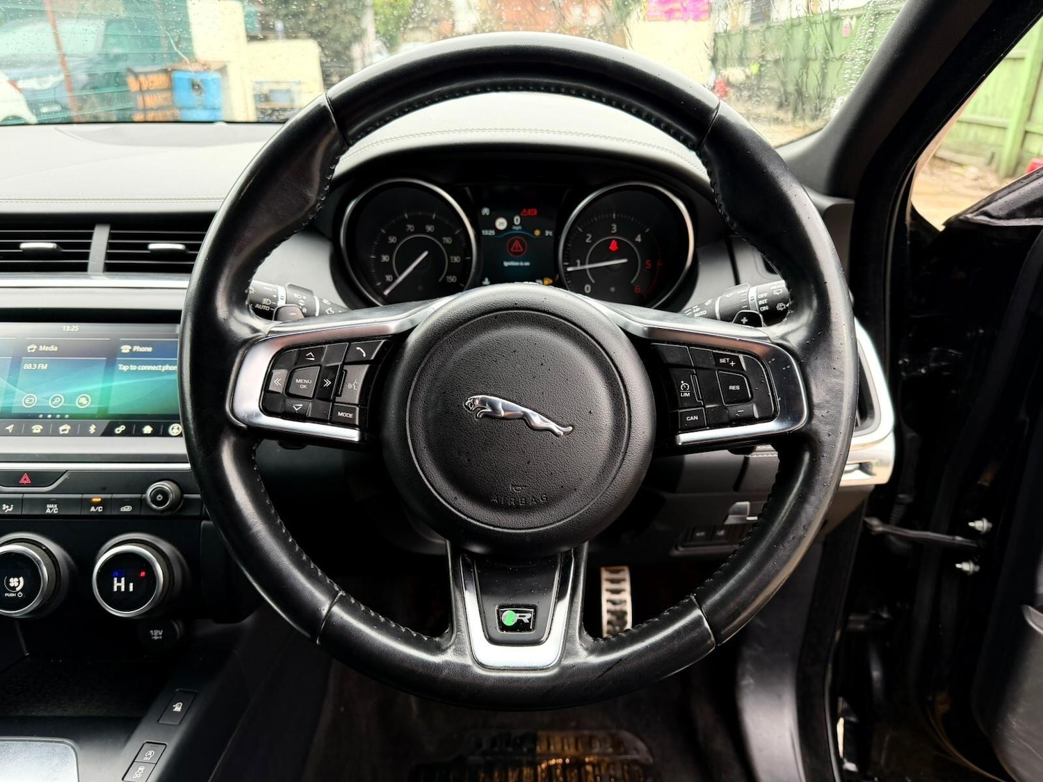 Used Jaguar E-Pace 2019 for sale - 77156069: Photo 26