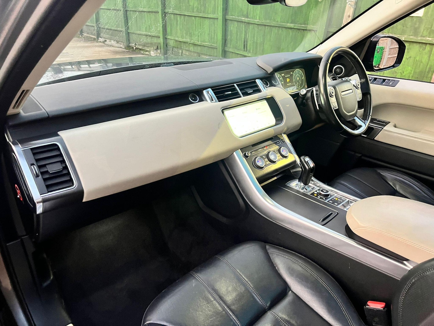 Used Land Rover Range Rover Sport 2017 for sale - 76499754: Photo 24