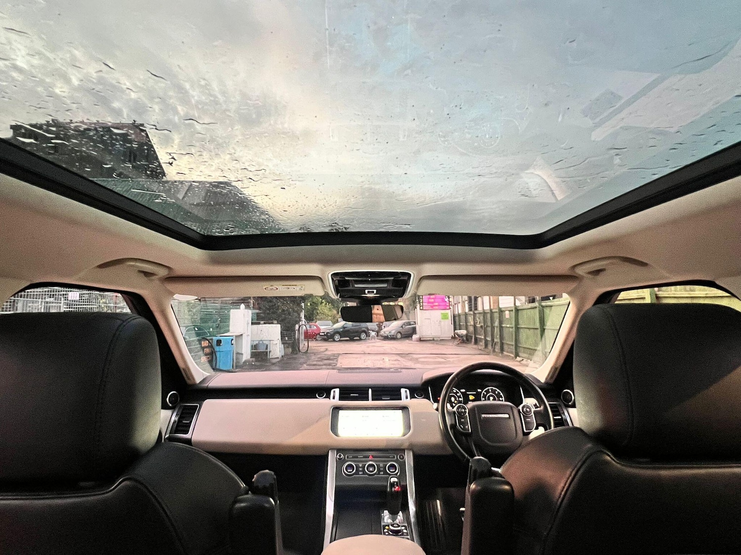 Used Land Rover Range Rover Sport 2017 for sale - 76499754: Photo 4