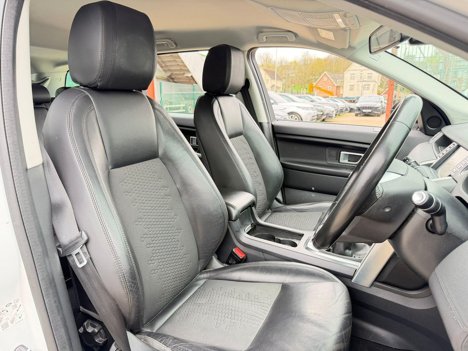 Used Land Rover Discovery Sport for sale - 77926268: Photo 12