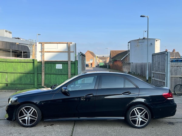 Used Mercedes-Benz E-Class 2015 for sale - 74908828: Photo 12