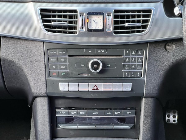 Used Mercedes-Benz E-Class 2015 for sale - 74908828: Photo 18