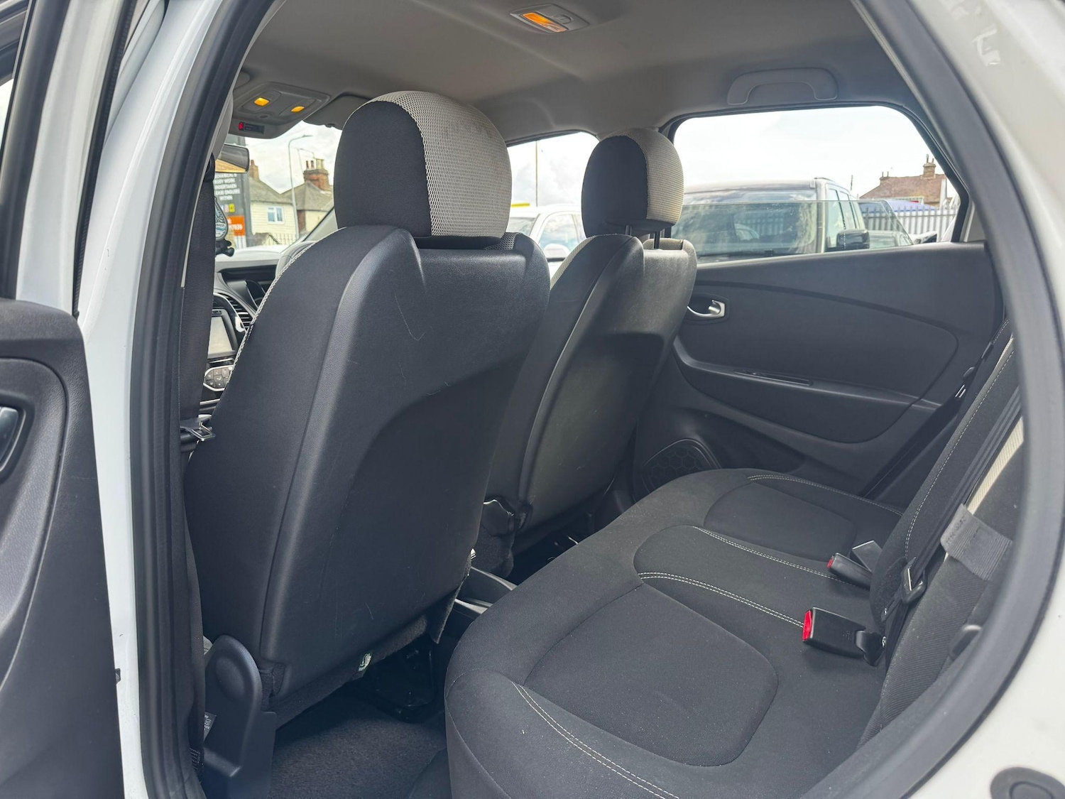 Used Renault Captur 2019 for sale - 76702409: Photo 17