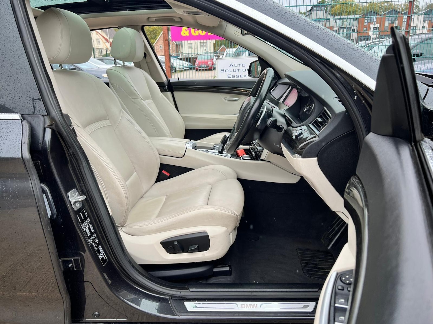 Used BMW 5 Series 2015 for sale - 76408580: Photo 15