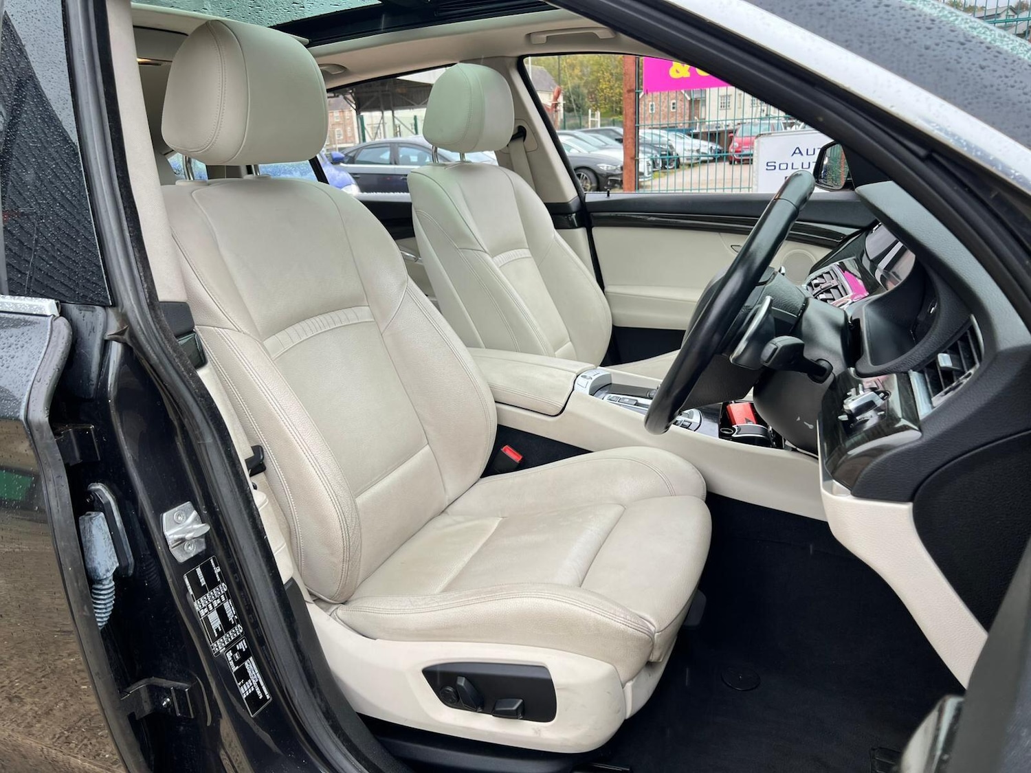 Used BMW 5 Series 2015 for sale - 76408580: Photo 16