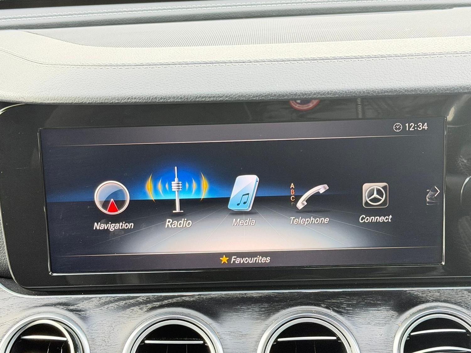 Used Mercedes-Benz E Class 2019 for sale - 78020191: Photo 28