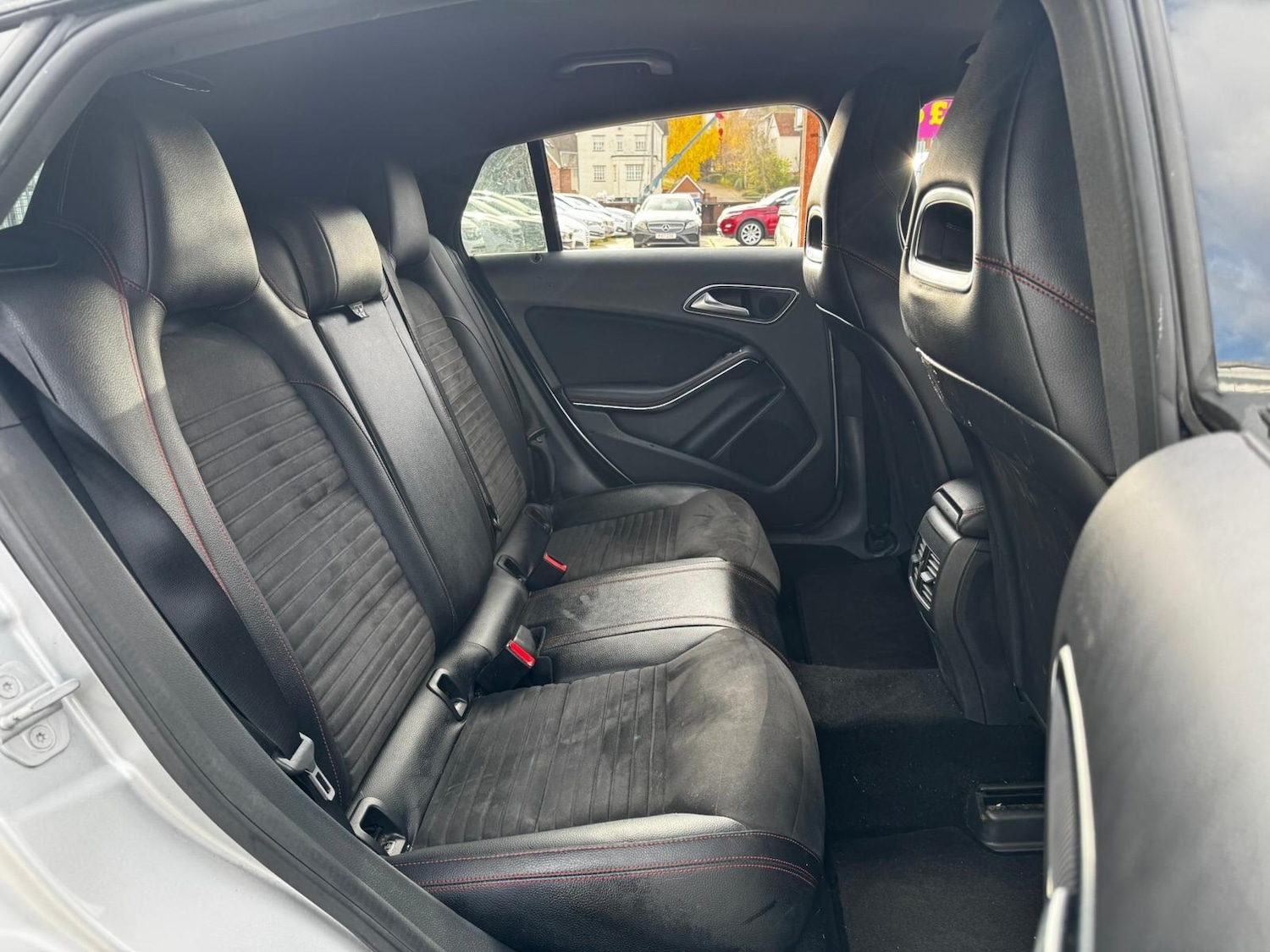 Used Mercedes-Benz CLA 2015 for sale - 76573311: Photo 11